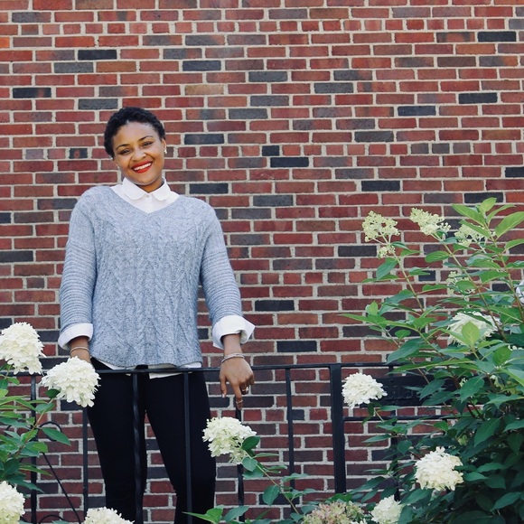 Meet your Posher, Elizabeth - Picture 1 of 3